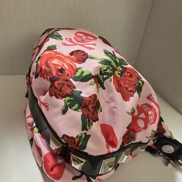 Betseyville Dangerous In Love Pink Hobo  Bag - Picture 9 of 15